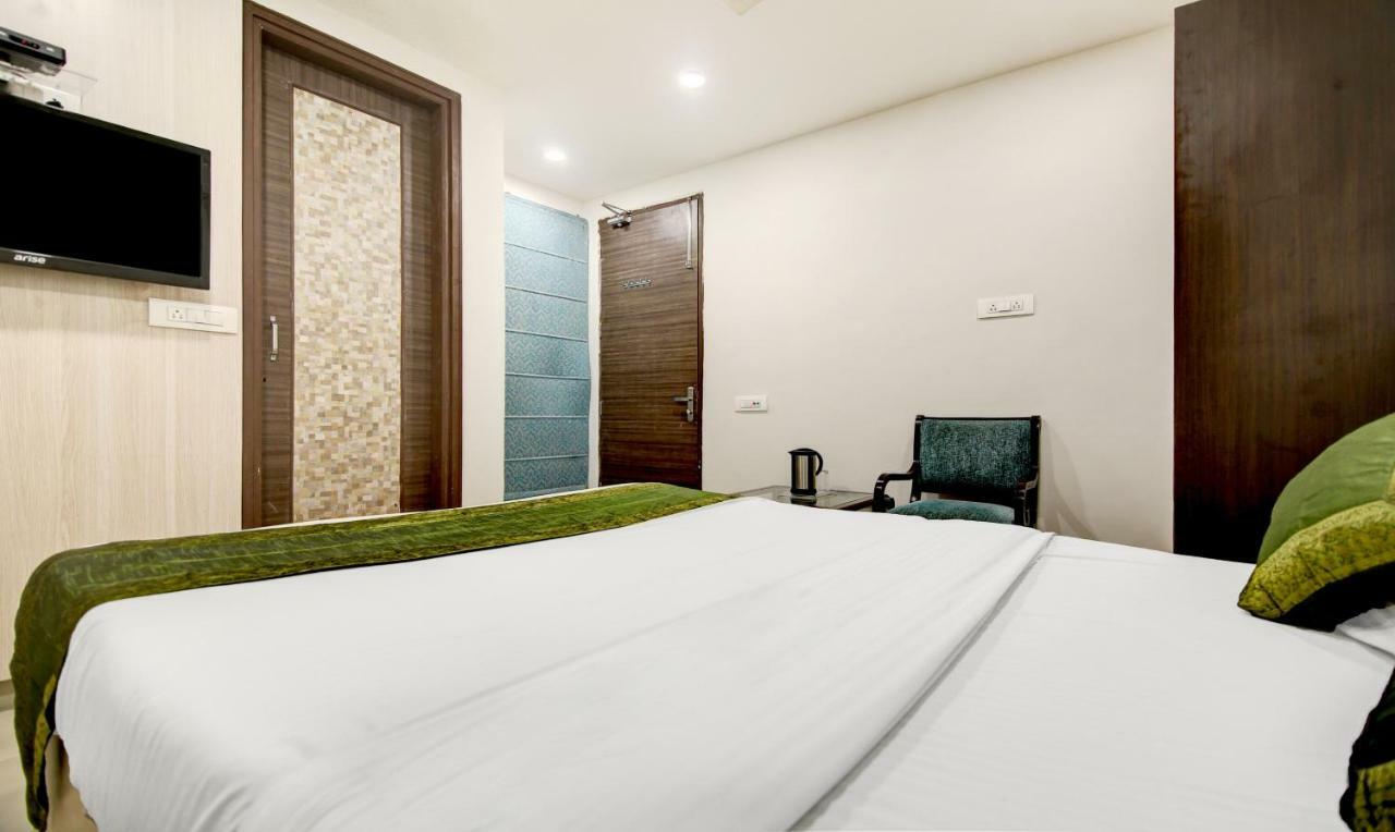 Itsy Hotels Solitaire Ambāla Exterior foto